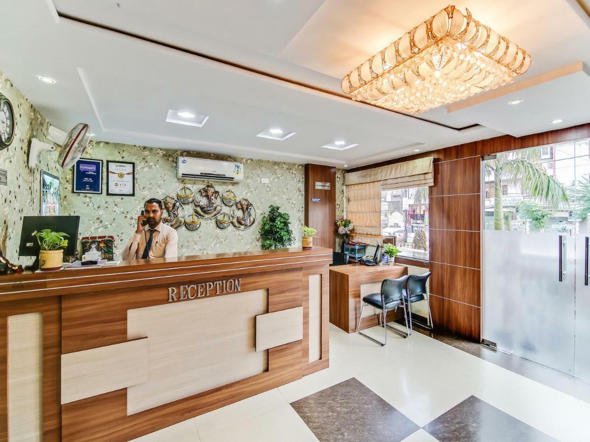 Capital O 32619 Hotel Sugar Palm Гвалиор Екстериор снимка