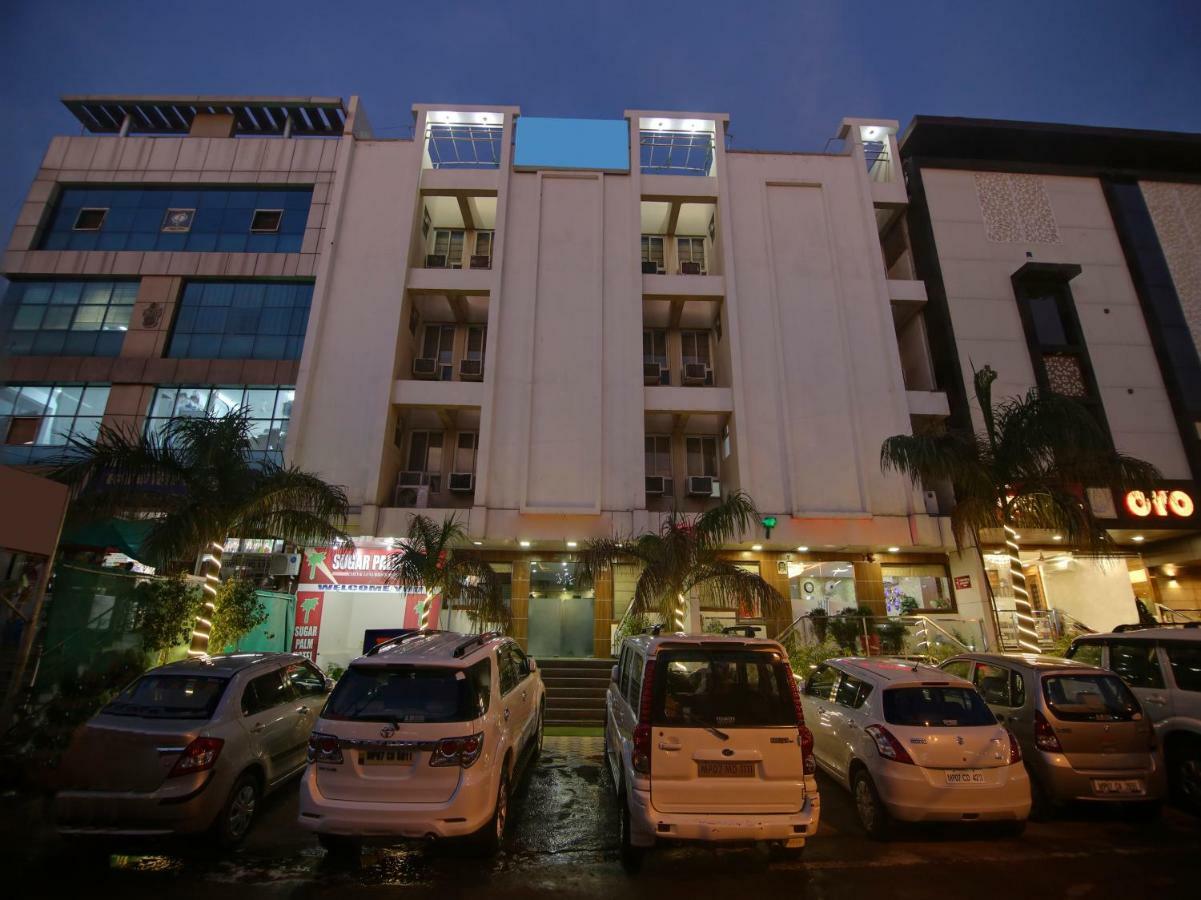Capital O 32619 Hotel Sugar Palm Гвалиор Екстериор снимка