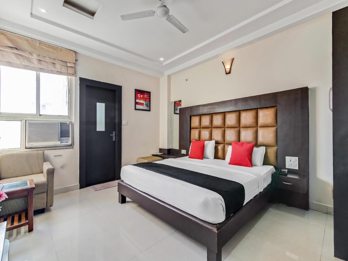 Capital O 32619 Hotel Sugar Palm Гвалиор Екстериор снимка