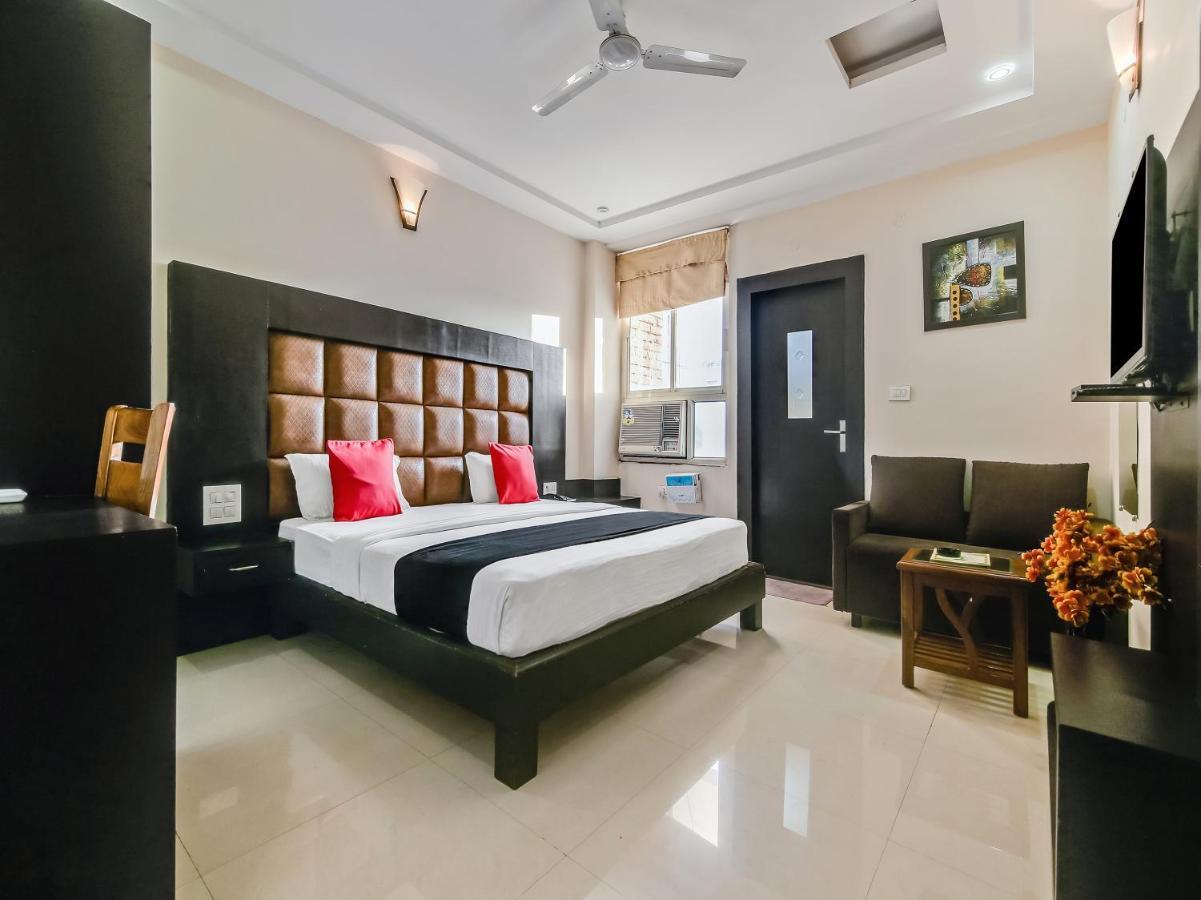 Capital O 32619 Hotel Sugar Palm Гвалиор Екстериор снимка